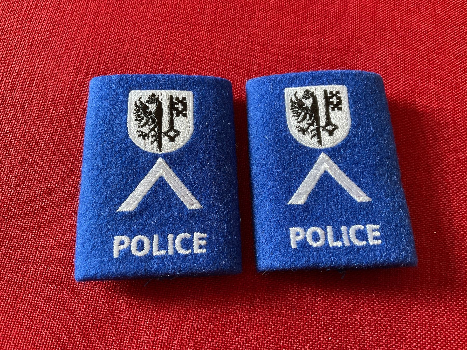 Placchette & Badge: Epauletten Polizei Schweiz – Usato da Lugano venduto da Persepolis