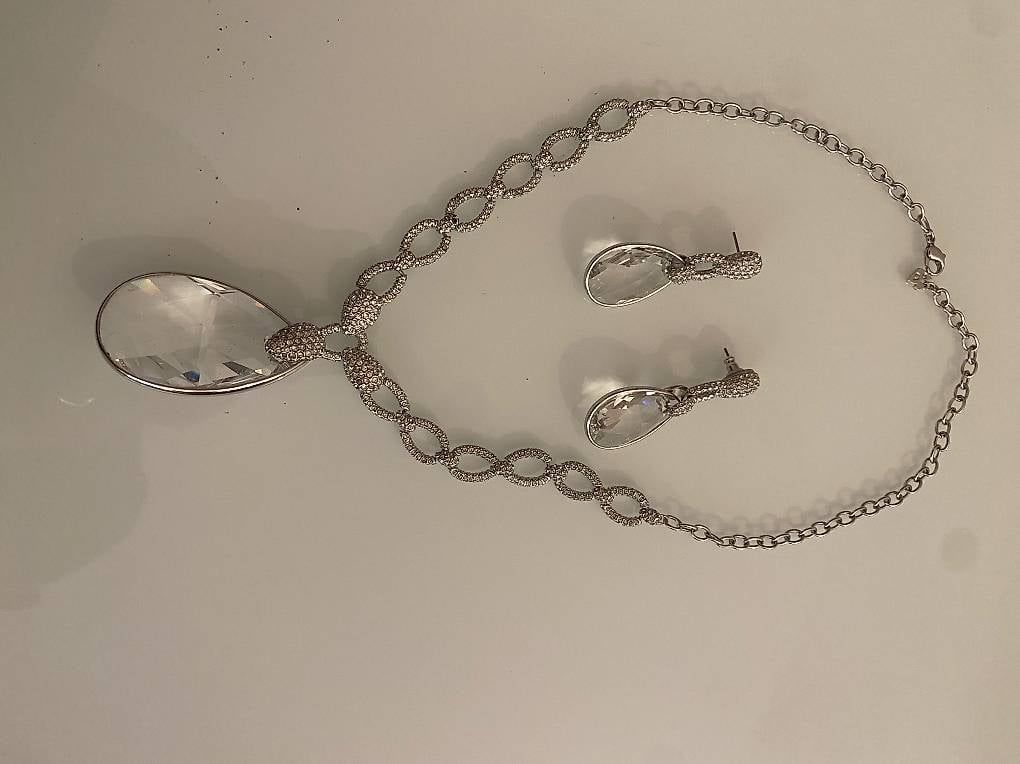 Swarovski Autres bijoux: Swarovski Set – D'occasion à aarau par Blejonline78