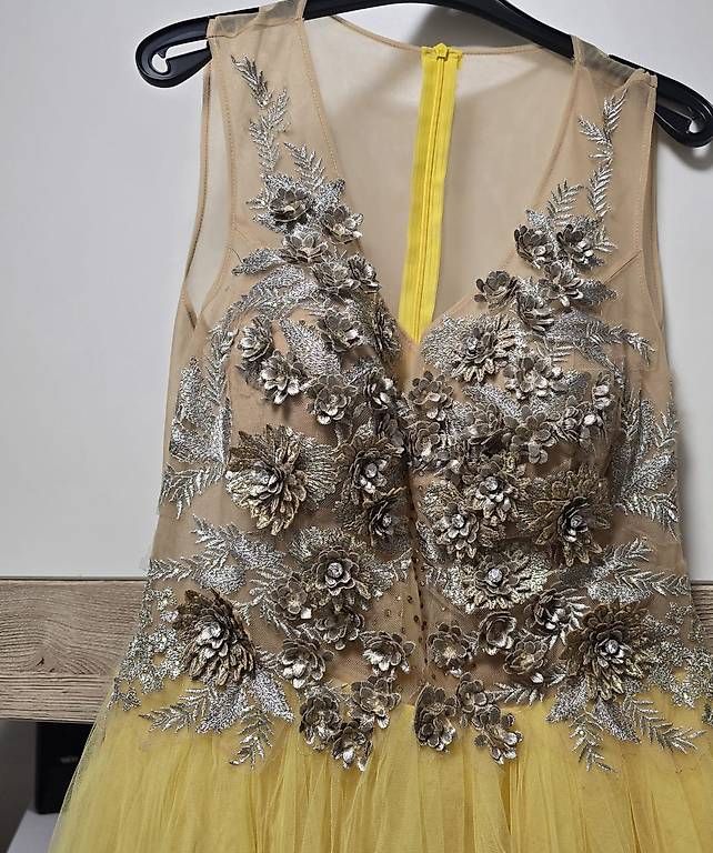 Vestiti: Abendkleid in Gelb – Usato da Burgdorf venduto da vio_g9mn