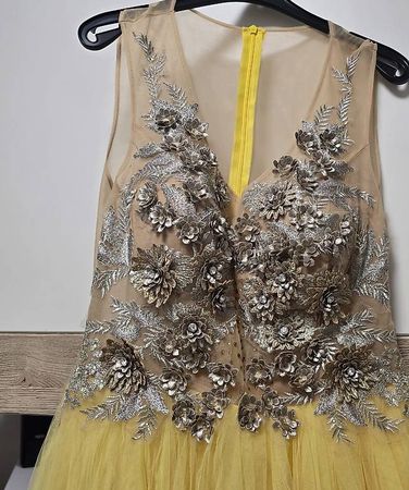 Abendkleid in Gelb