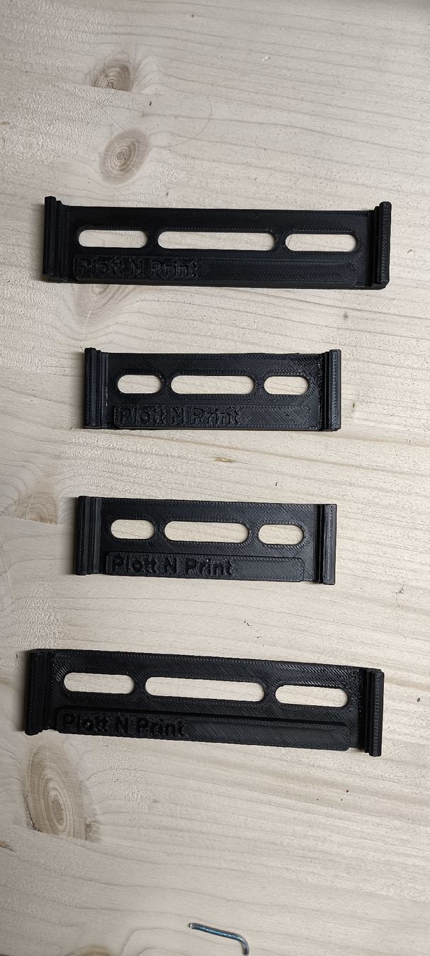Supporti a parete: license plate holder - Kennzeichenhalter CH – Nuovo e nell'imballaggio originale da Ruschein venduto da vin_9b8c 1