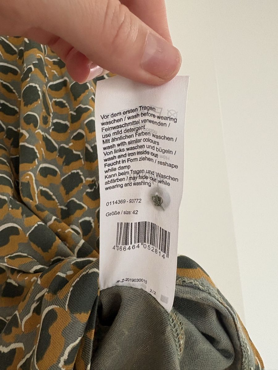 T-Shirts: Multiblu Shirt leopard print size 42 used – Gebraucht aus Zürich von mps_9cp7 3