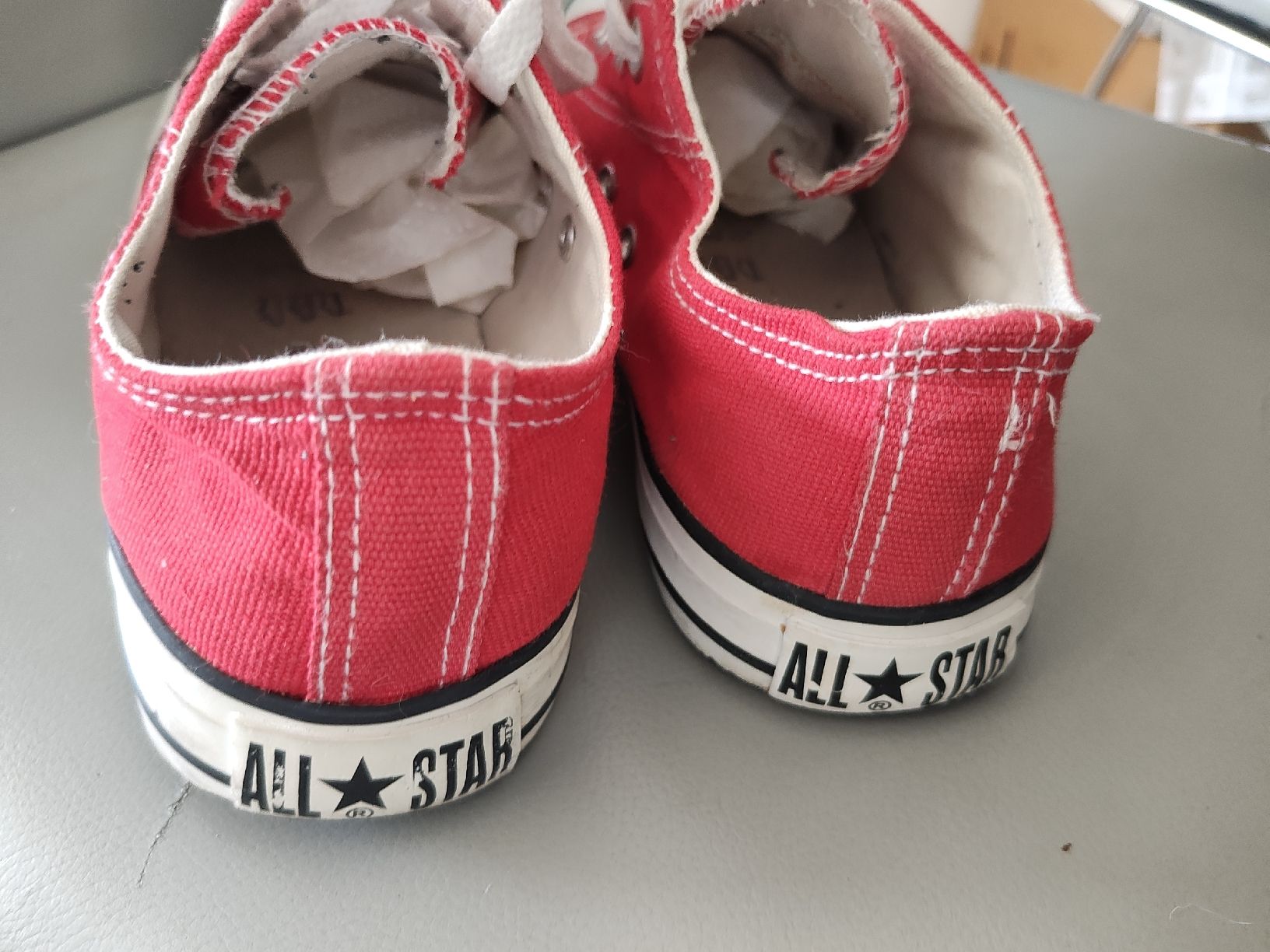 Converse Scarpe da uomo: Knallrote CONVERSE, Gr.39 – Usato da Melchnau venduto da Unikat01 2