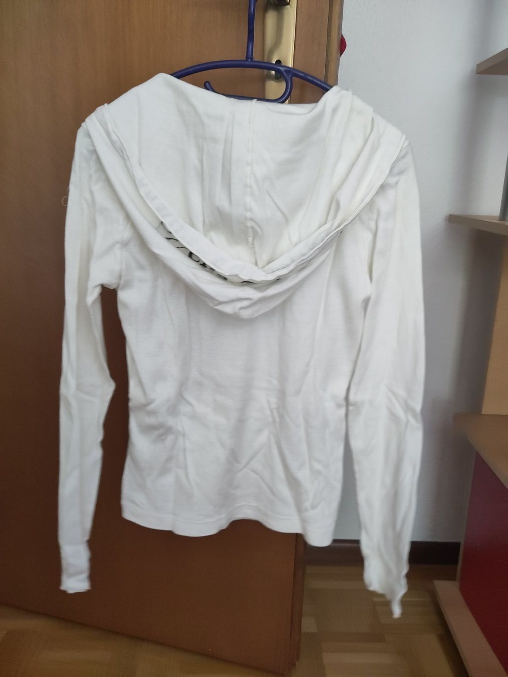 Maglioni & Felpe: Weisses Pullover, Grosse M – Usato da Zürich venduto da Saf12 2