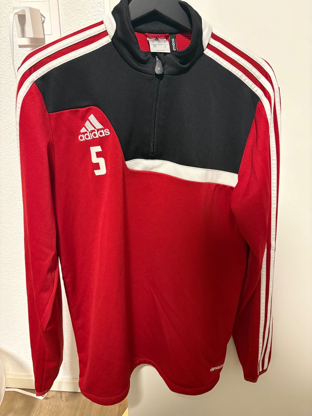 Adidas Maglioni & Felpe: NEUWERTIGER ADIDAS TRAININGSPULLOVER GRÖSSE M – Usato da Matzingen venduto da dkl_6khr