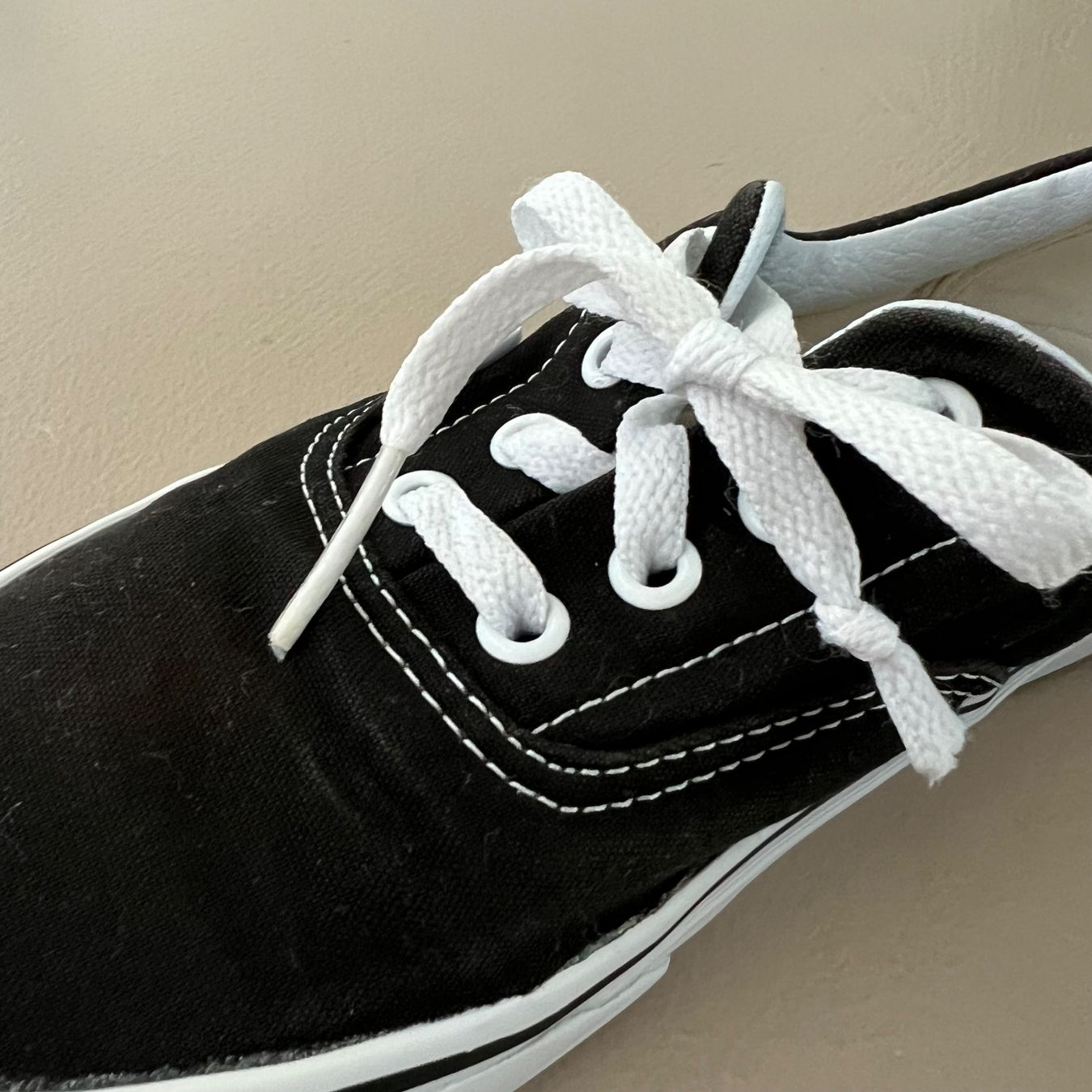 Vans Scarpe da donna: VANS Sneaker 'Authentic' in Schwarz – Usato da zürich venduto da vintage12 6