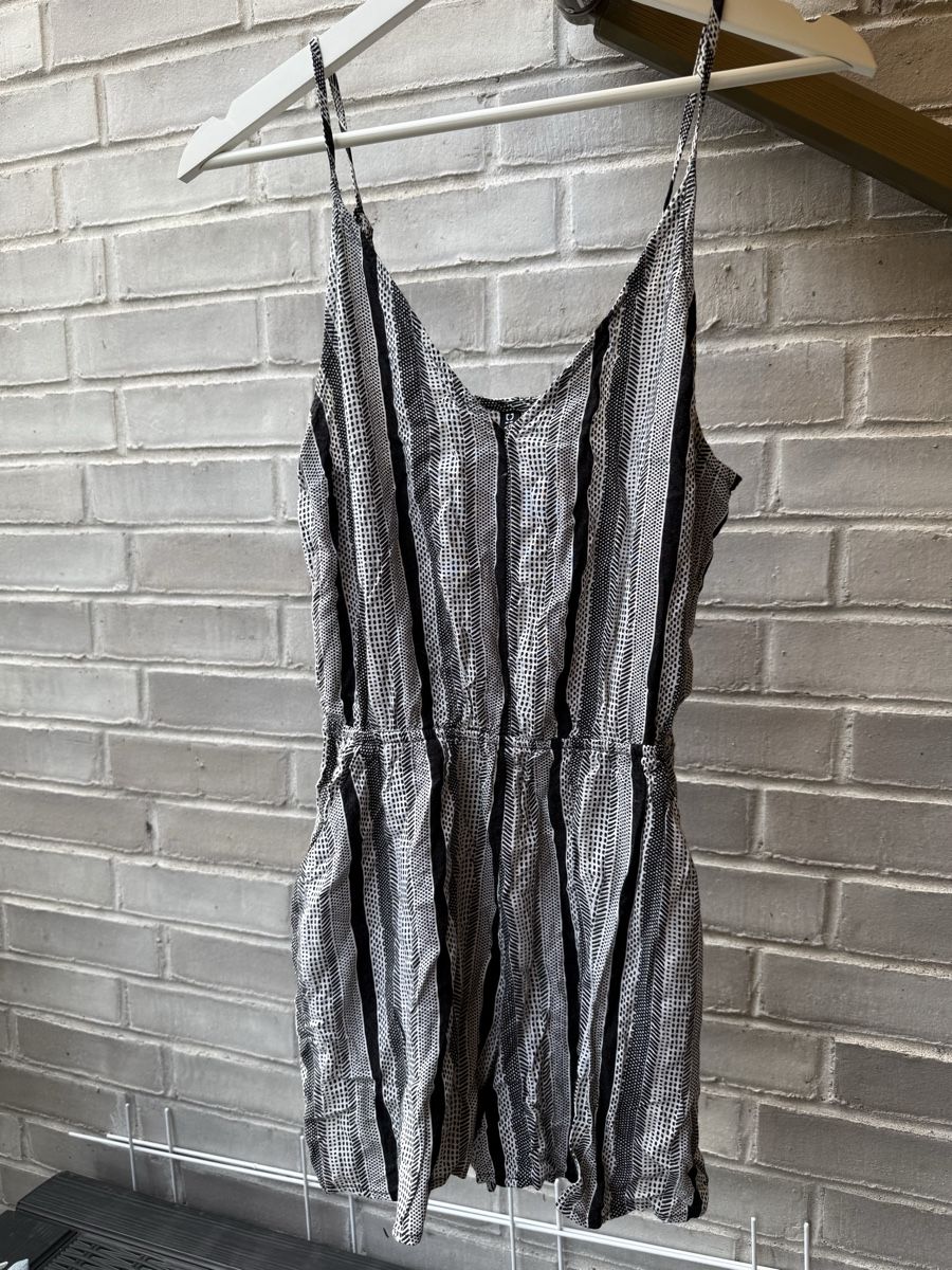 H&M Jumpsuits: Einteiler H&M – Gebraucht aus Münchenbuchsee von na_sch3053