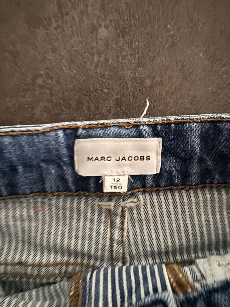 Marc Jacobs Pantaloni: Marc Jacobs shorts for 12 yo – Usato da Cologny venduto da Nastyarozenberg 2