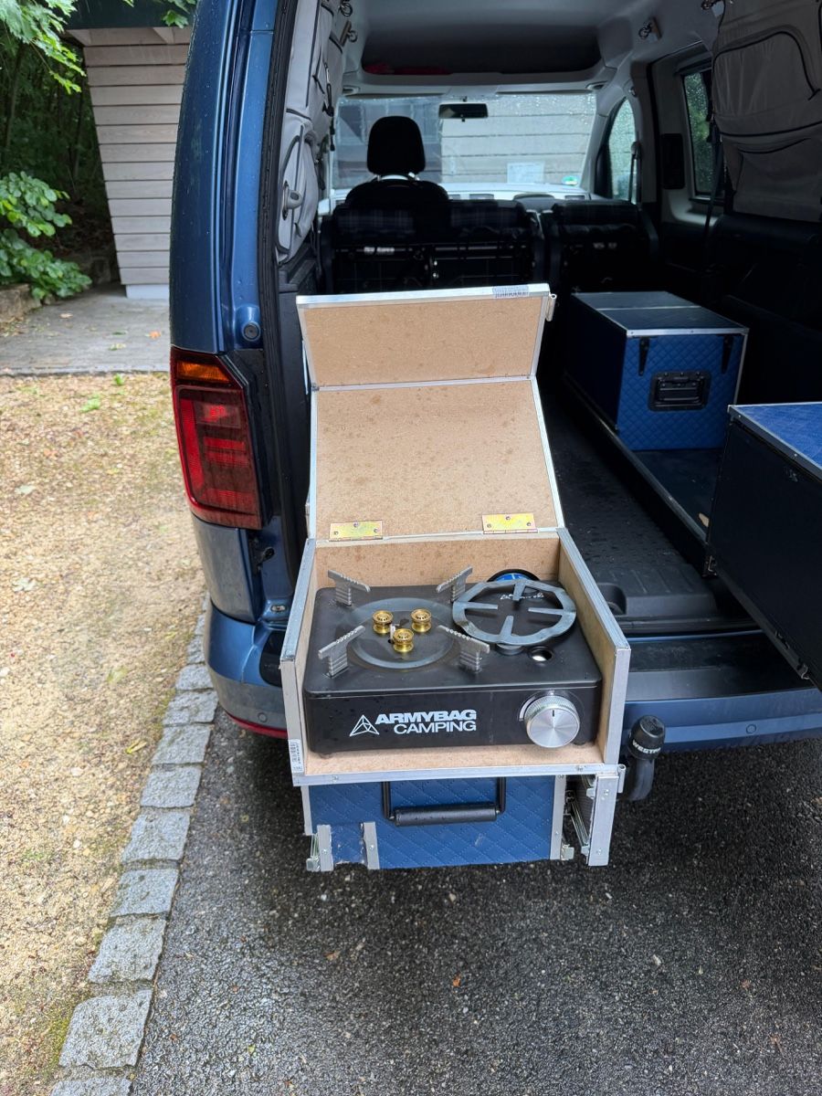 VW Altri accessori per camping: 2x Camping Box mit Kocher – Usato da Bern venduto da ale_2vkf 3
