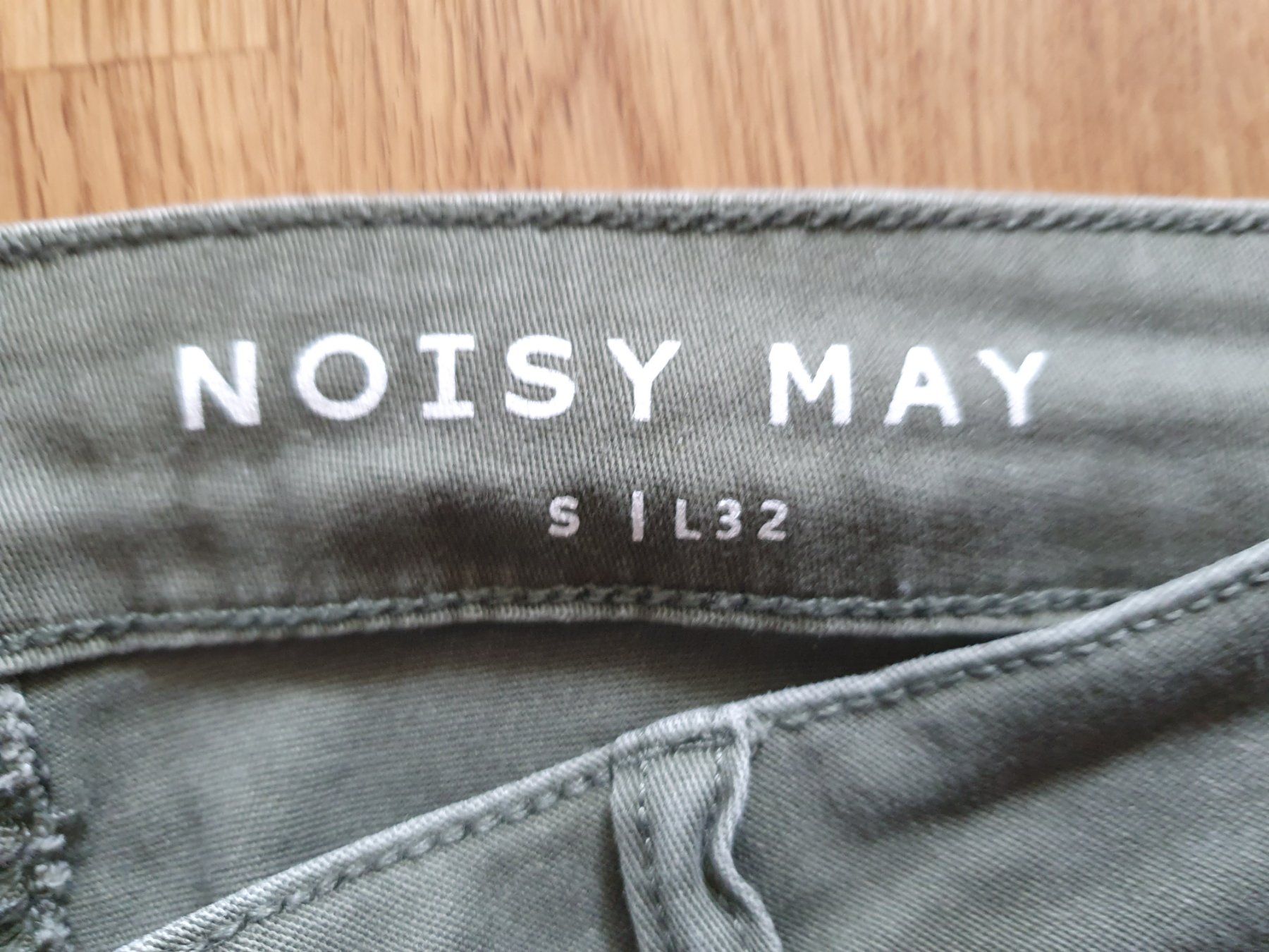 Pantaloni: Noisy May Hose – Usato da Laufenburg venduto da may_r2st 2