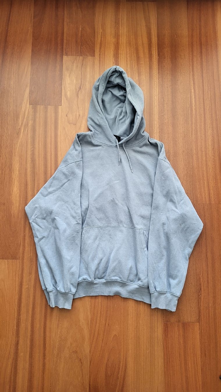 H&M Pulls & Sweat-shirts: Pull à capuche – D'occasion à Semsales par Sherlock_