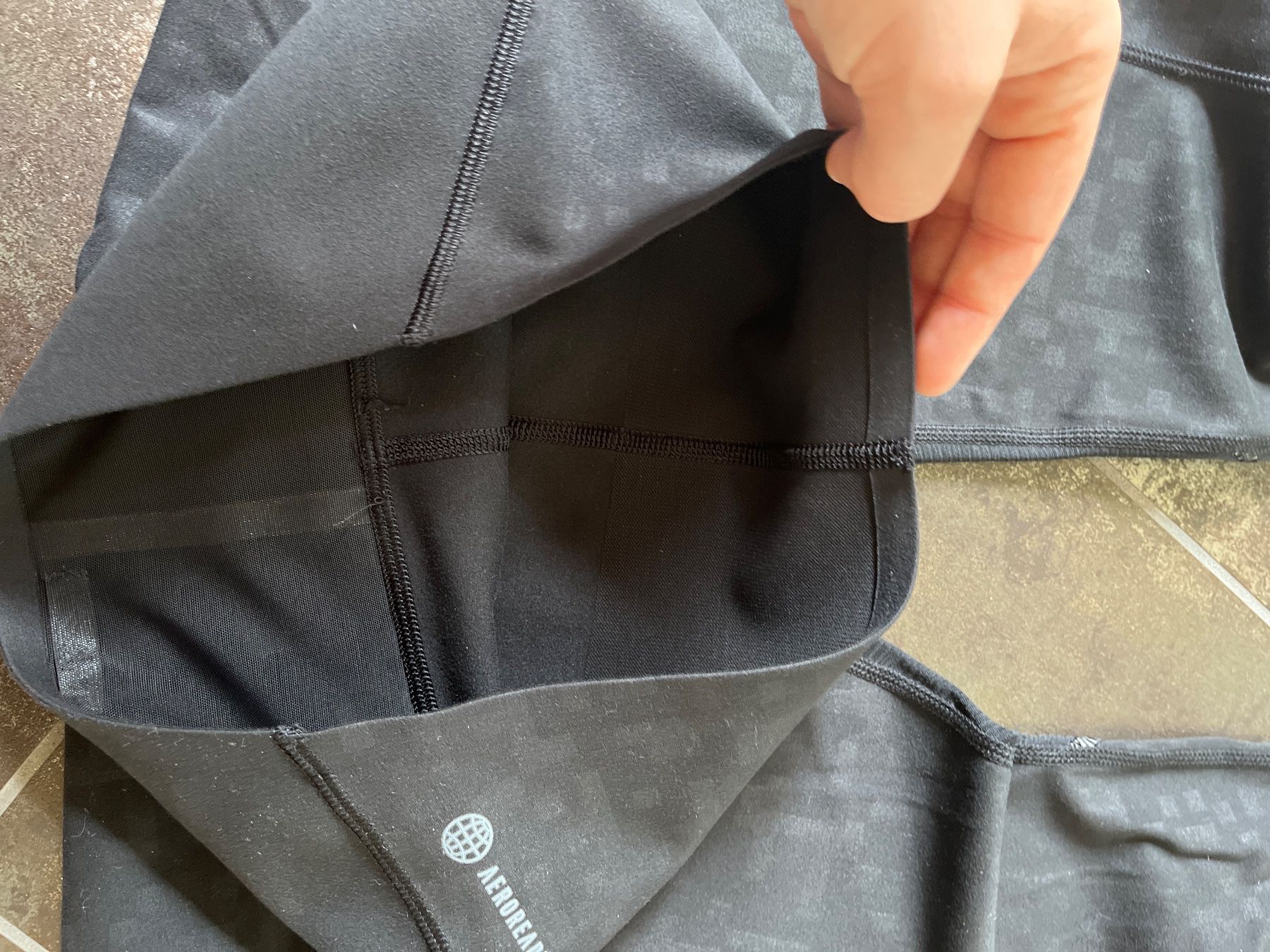 Adidas Leggings: Adidas Sport Tights – Usato da Hombrechtikon venduto da Kaatja 3