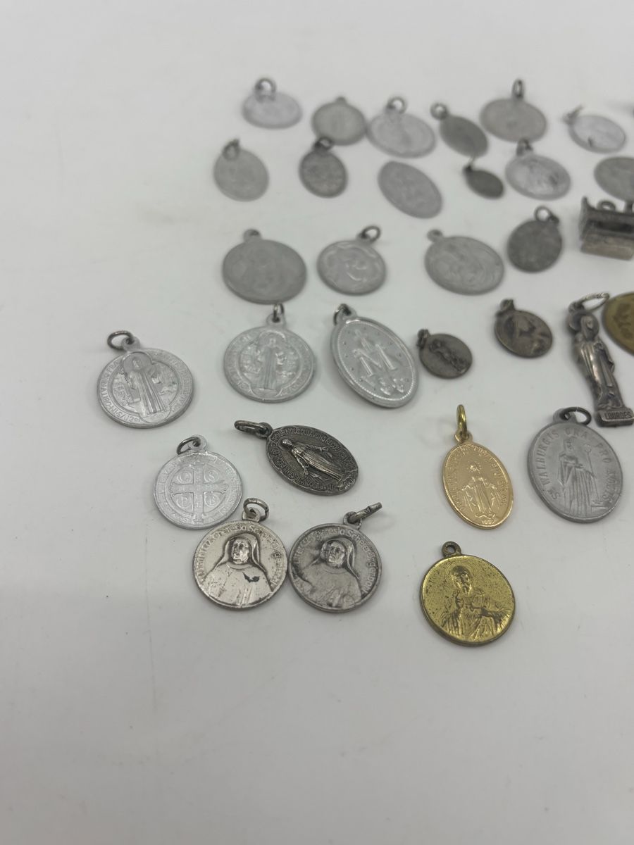 Rimorchi: Religiöse Anhänger Sammlung – Usato da Herisau venduto da Seyashop1 1