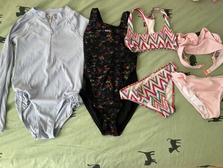 Badesachen Set Mädchen, Grösse 122/128, Top Zustand!