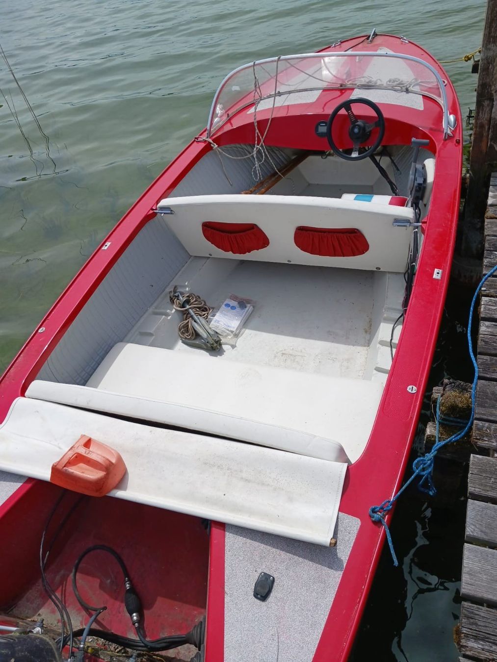 Yamaha Barche: Bateau à moteur Yamaha 50 cv – Usato da Sonvilier venduto da Laka1 1