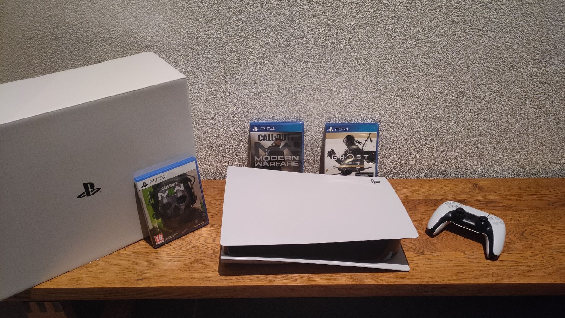 Sony Consoles: PS5 Disc Edition + DualSense + 3 jeux – D'occasion à Corminboeuf par ehs_p5mf 1