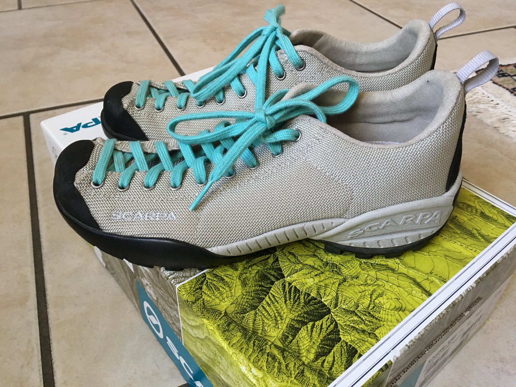 Scarpe da donna: NEU - la Scarpa Mojito Fresh silver-grau, Gr. 37.5 – Nuovo (secondo la descrizione) da Cugnasco venduto da isolaverde 4