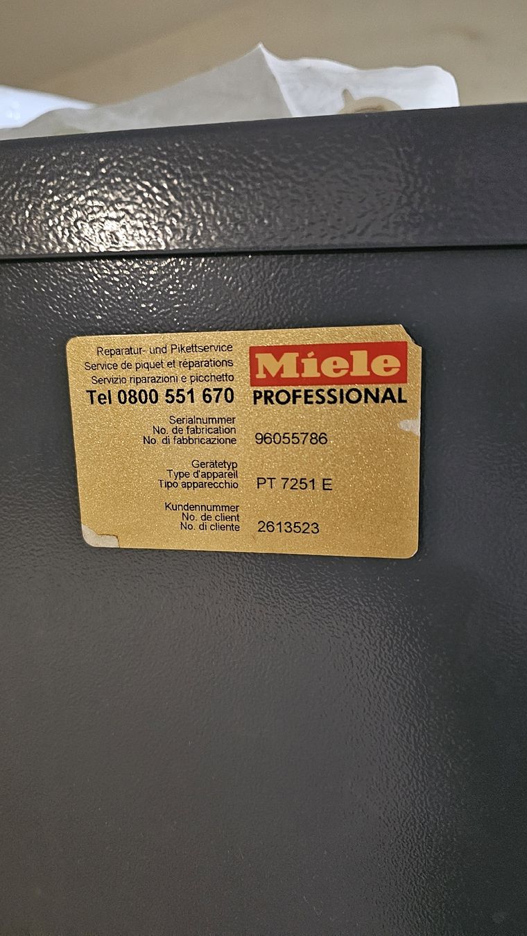 Miele Asciugatrici: Miele Professional PT 7251 E – Usato da Rheinfelden venduto da Moeoep 2