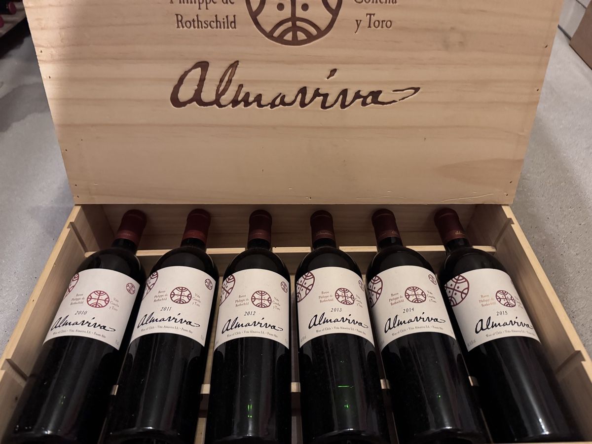 Vino: Almaviva Jahrgang 2010-2015 – Nuovo (secondo la descrizione) da Lupfig venduto da martinbipp