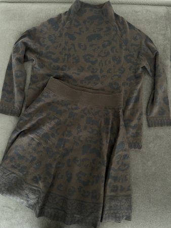 Schicker Look: Hemisphäre Pulli & Rock im Set