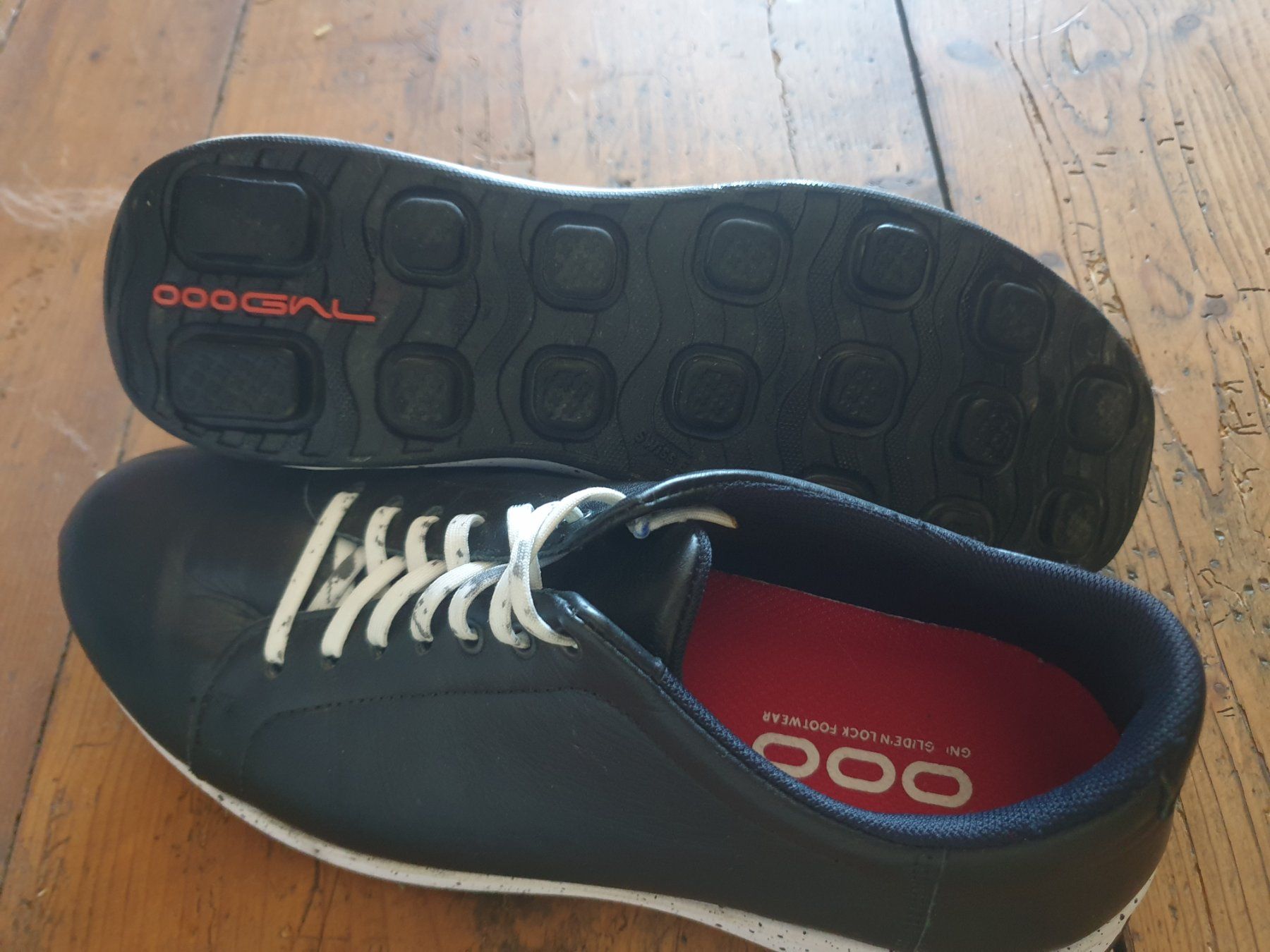 On Scarpe da donna: ON männer schuhe OOOGNL – Usato da St.Gallen venduto da EL03 3