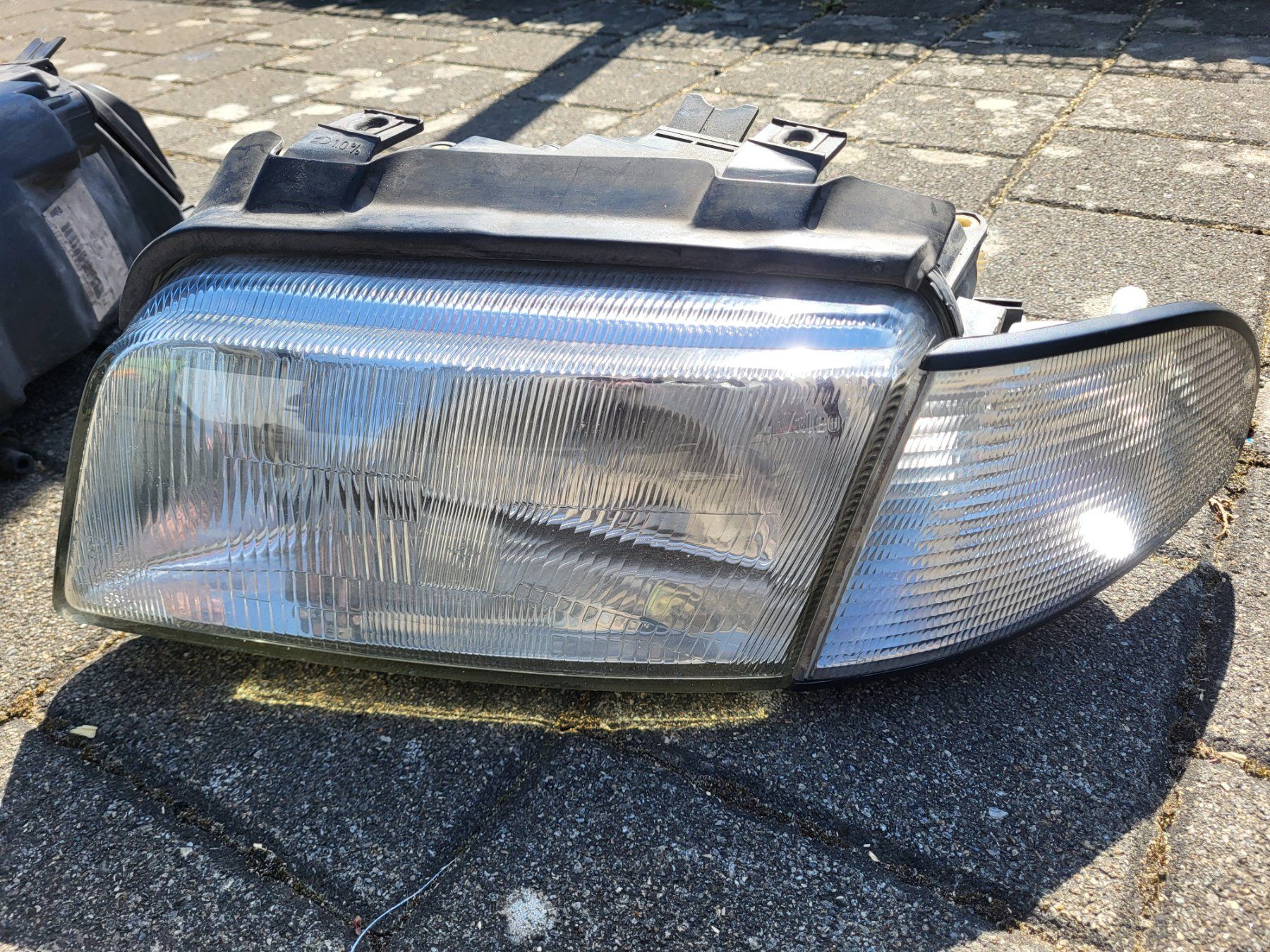 Audi Fari: Audi A4 Scheinwerfer – Usato da Eschenz venduto da Bicco1 2