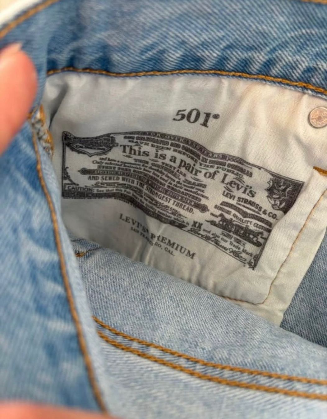 Jeans: Shorts Levi's donna – Nuovo (secondo la descrizione) da Payerne venduto da Petite-vendeuse 6