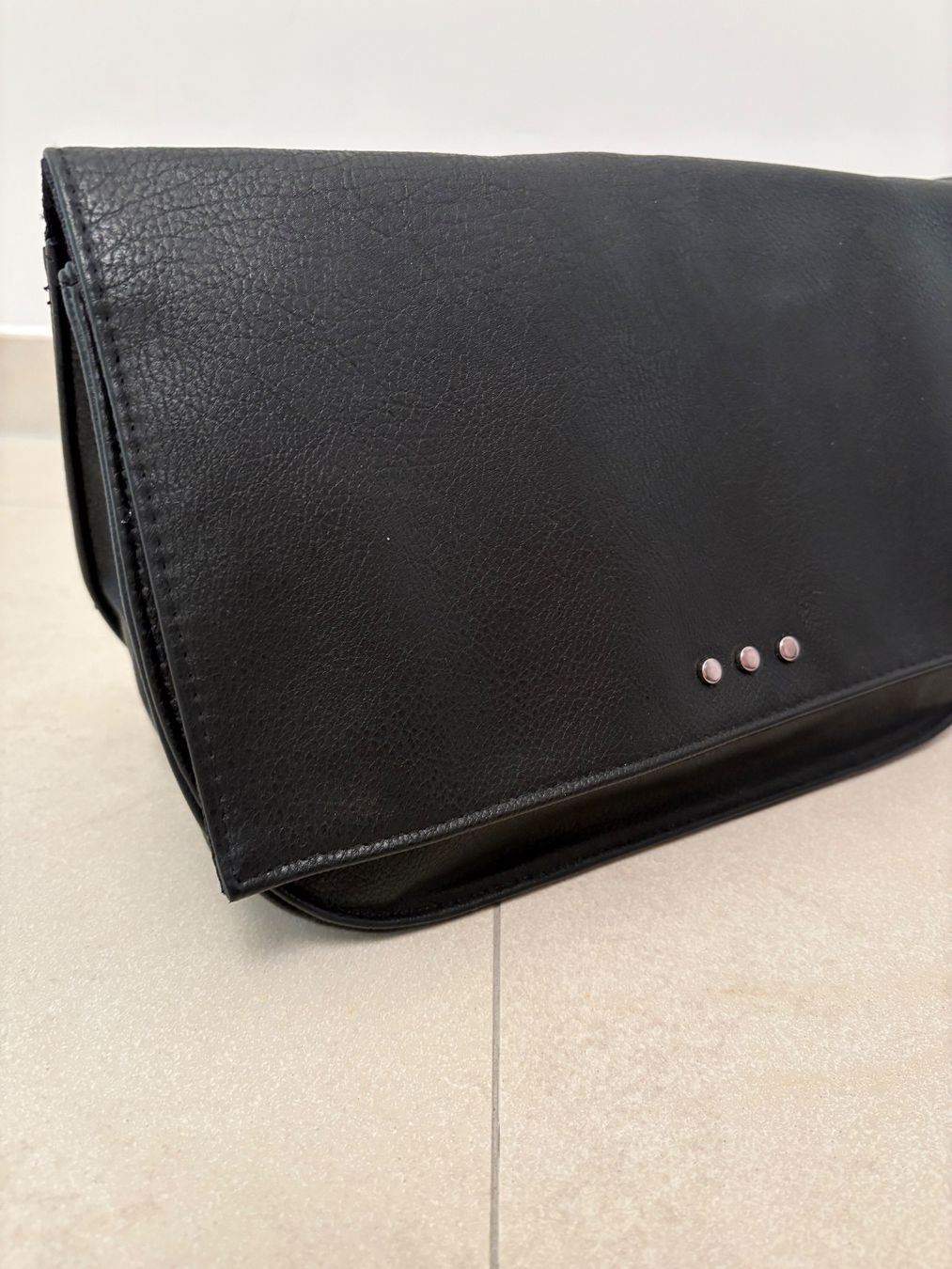 GHD Custodie per cosmetici: GHD Schwarzes Necessaire Damen heat resistent – Usato da Basel venduto da Tierschutz-Flohmi 1