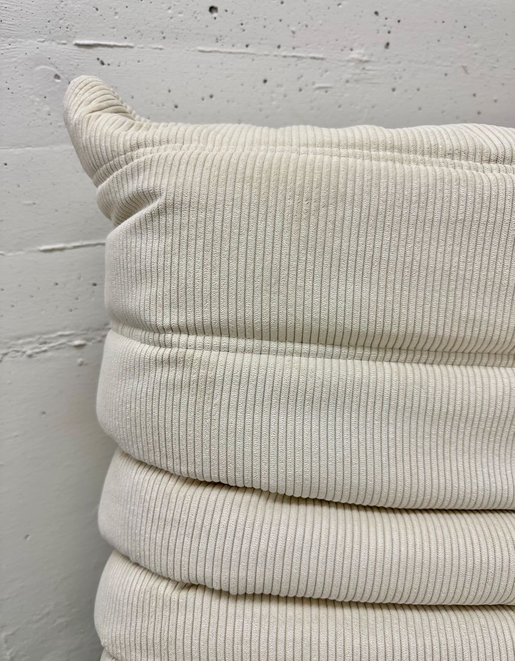 Ligne Roset Poltrone: Neu gepolstertes Togo Set  Sessel + Pouf – Nuovo (secondo la descrizione) da Zürich venduto da ERATOMIUM 8