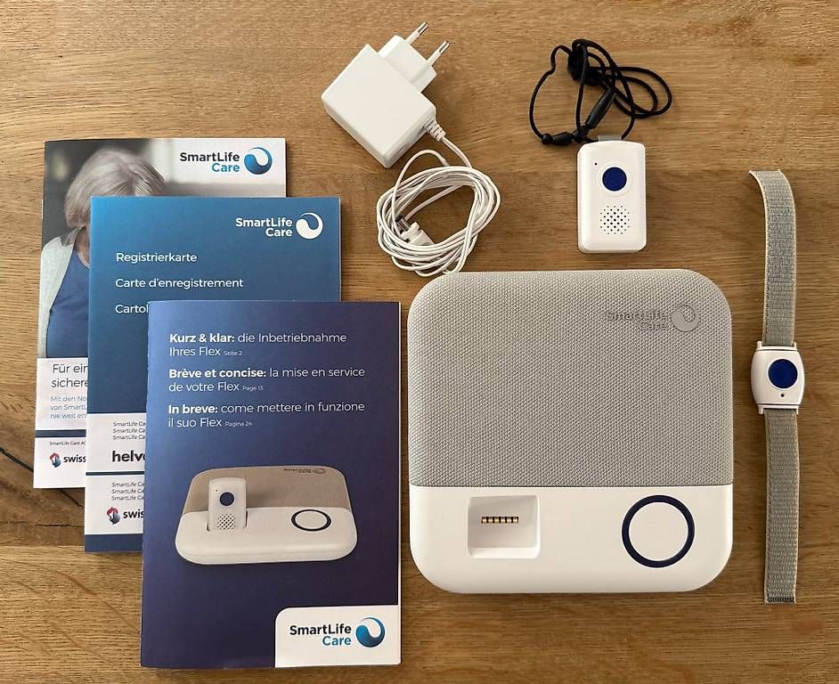 Medizinische Geräte: NotfallUhr / Smartlife Care Flex – Gebraucht aus Oberdiessbach von Atelier1818