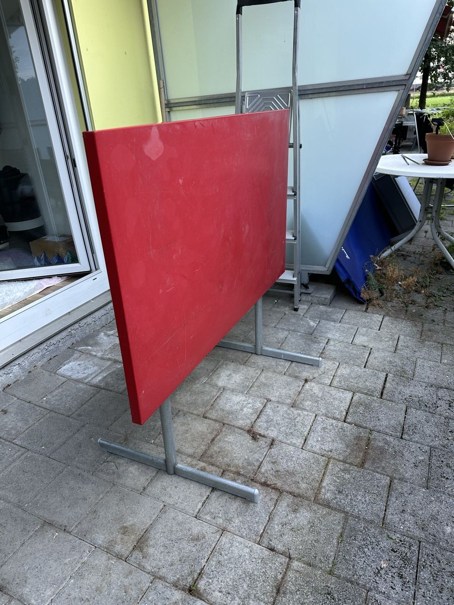 Schaffner Tavoli: Schaffner Gartentisch – Usato da Zürich venduto da milipede77 2