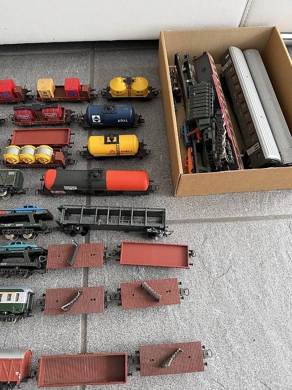 Lima Modellini di ferrovie: Modelleisenbahn Konvolut – Usato da Muri AG venduto da cag733 4