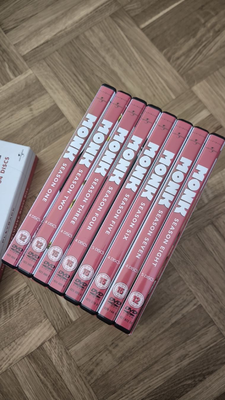 Tous les DVDs: monk - complete collection  – D'occasion à St-Prex par Deetouch