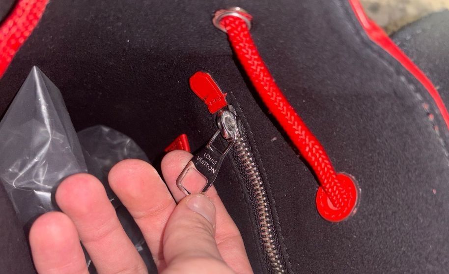 Louis Vuitton Zaini: Supreme x Louis Vuitton Backpack – Usato da Genève venduto da Allhype 3