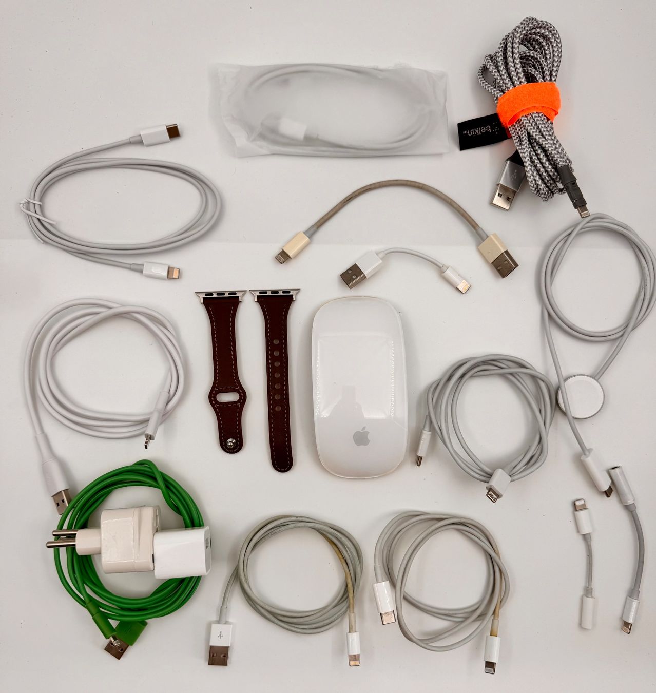 Laufwerke & Adapter: Apple Zubehör Konvolut – Gebraucht aus Hermetschwil-Staffeln von Mobile2013