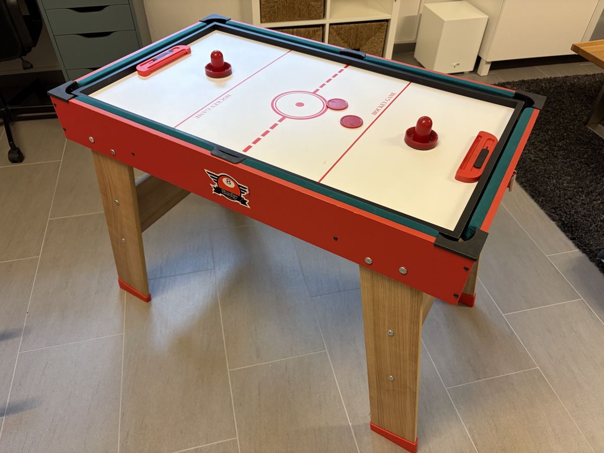 Smoby Giocattoli: Smoby 4-fach Spieltisch – Usato da Neerach venduto da awildberger 2