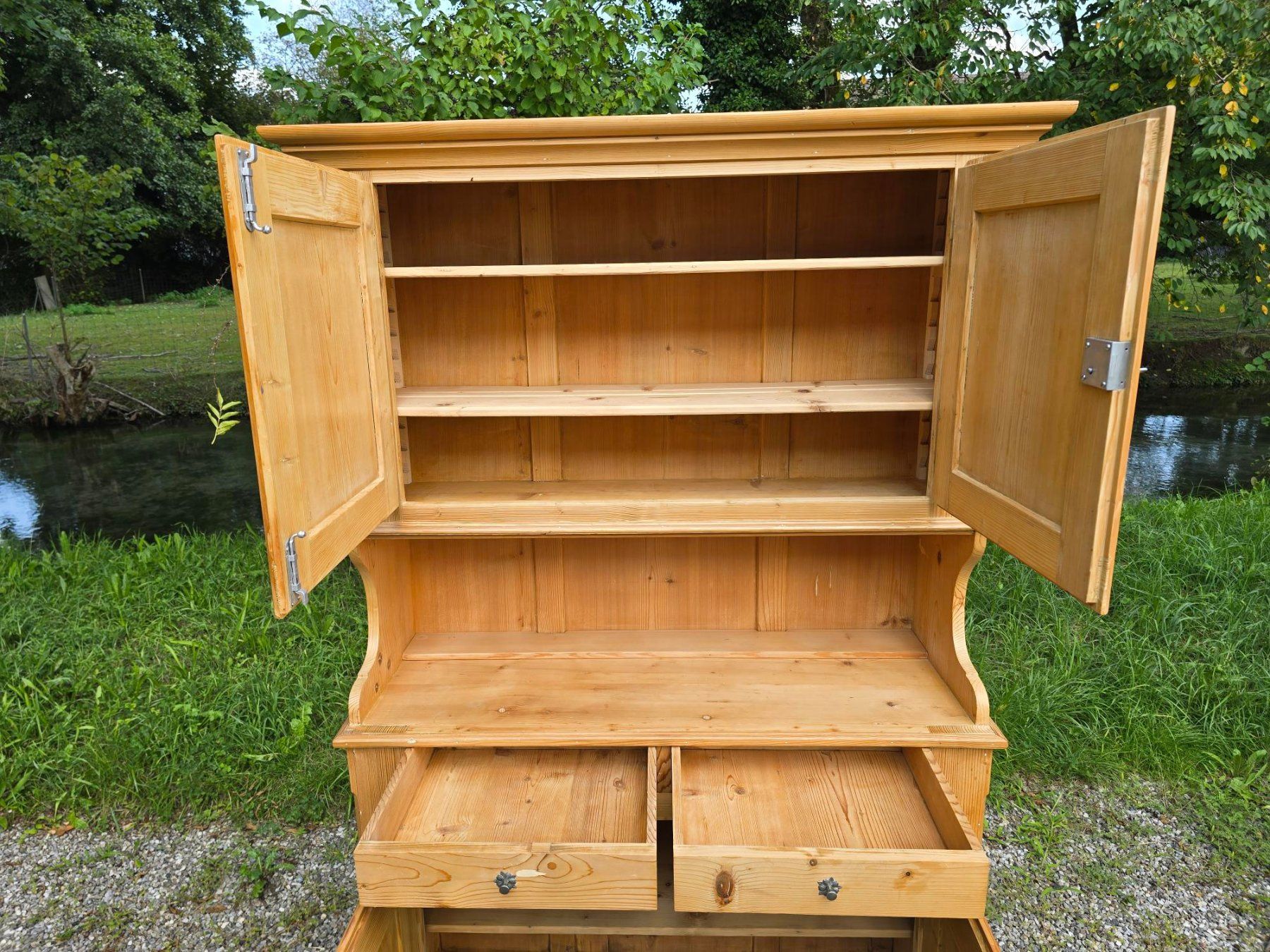 Credenze: Antikes Küchenbuffet / Vitrine / Bauernbuffet aus Tanne – Usato da Bern venduto da Sandroid17 7