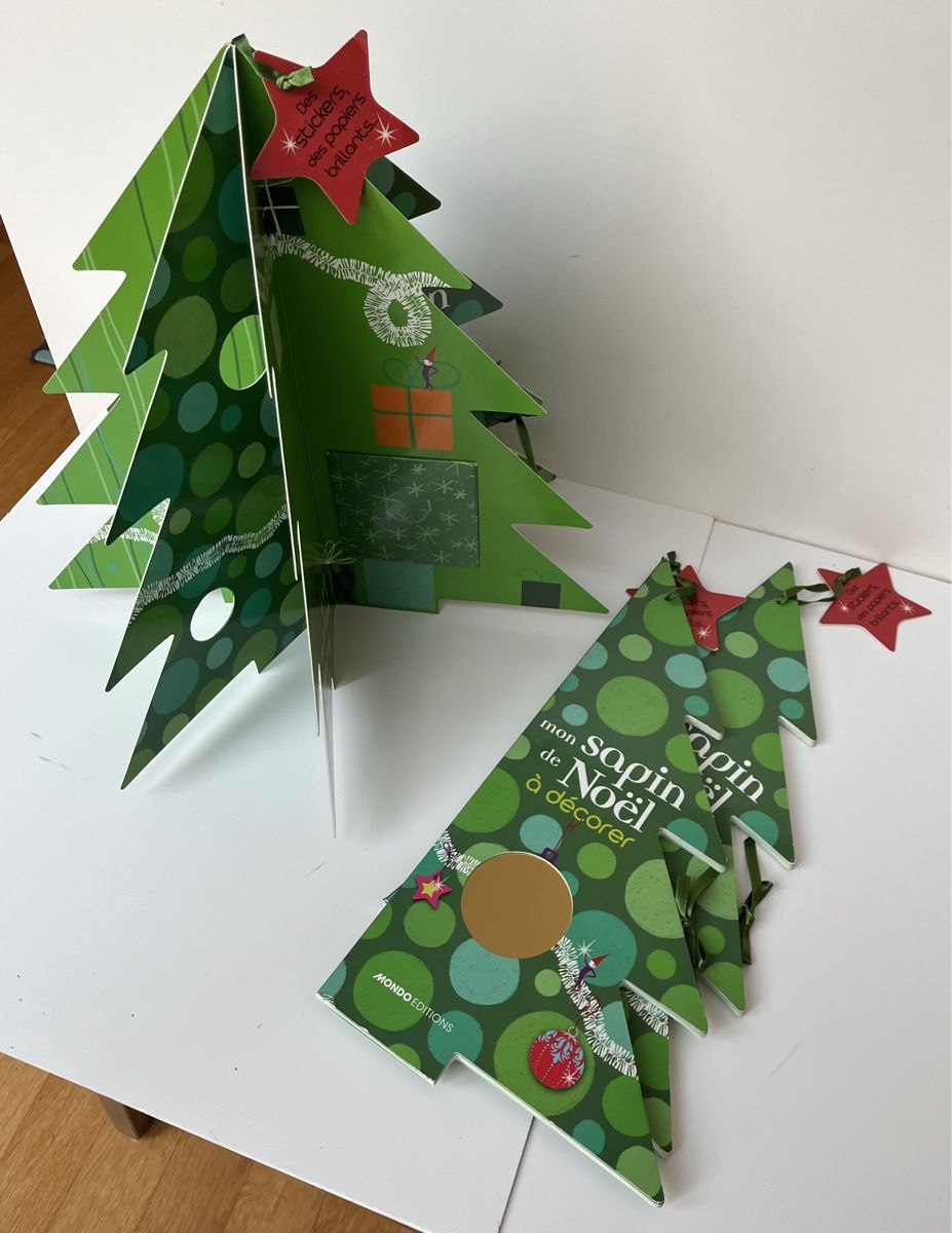 Libri: 3x Paper based Christmas tree activity books to decorate – Nuovo (secondo la descrizione) da Lucens venduto da metaD