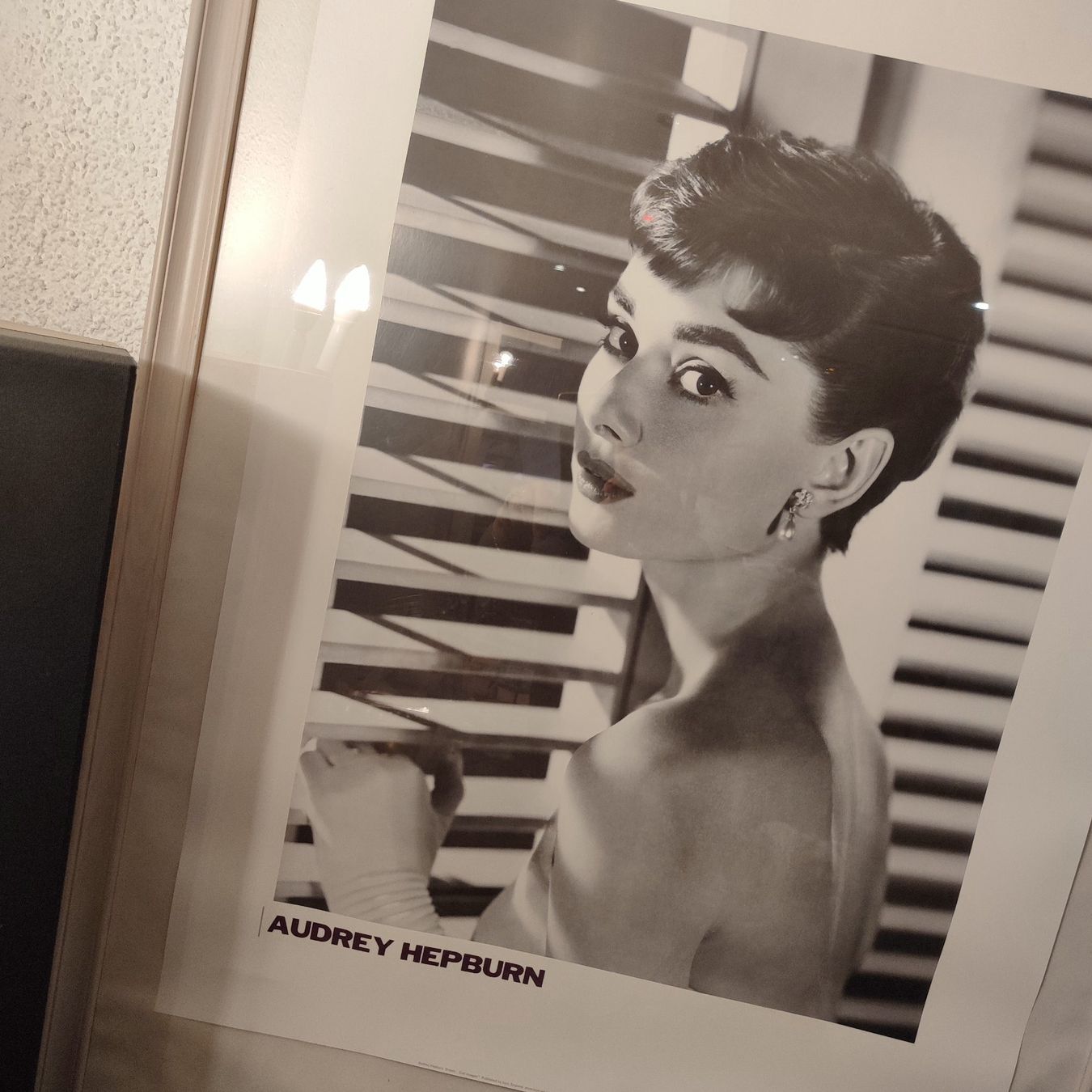 Poster & Bilder: Grosse Bild Andrey Hepburn – Gebraucht aus Langnau am Albis von Judithsebi