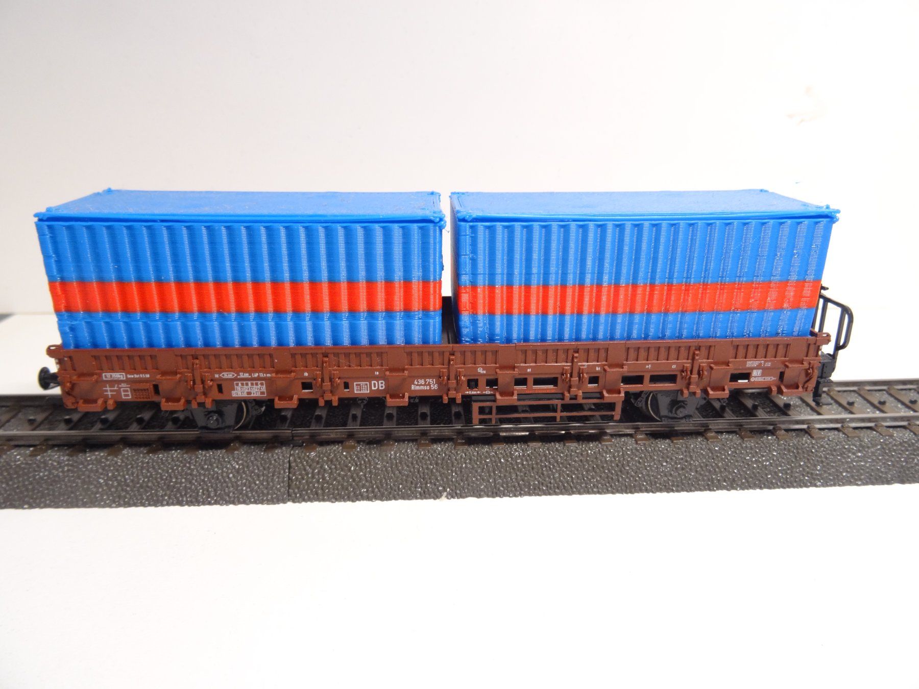 Märklin Modellini di ferrovie: Märklin. H0 46072 Güterwagen mit Container – Usato da Hochdorf venduto da Teger02 3