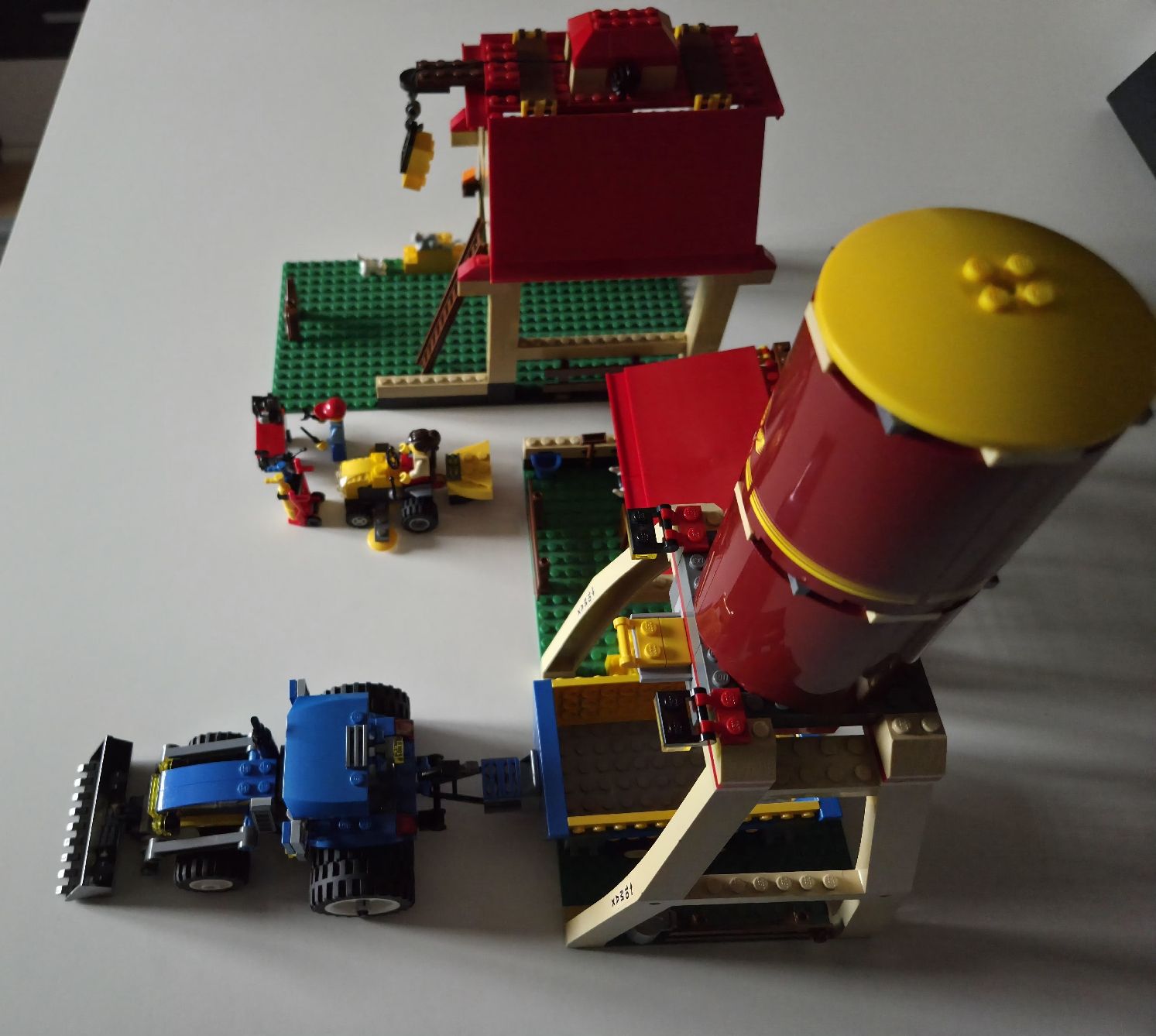 Lego Jeux de construction: Lego ferme 7637 – D'occasion à Fontenais par Kiki_Hof_2005 2