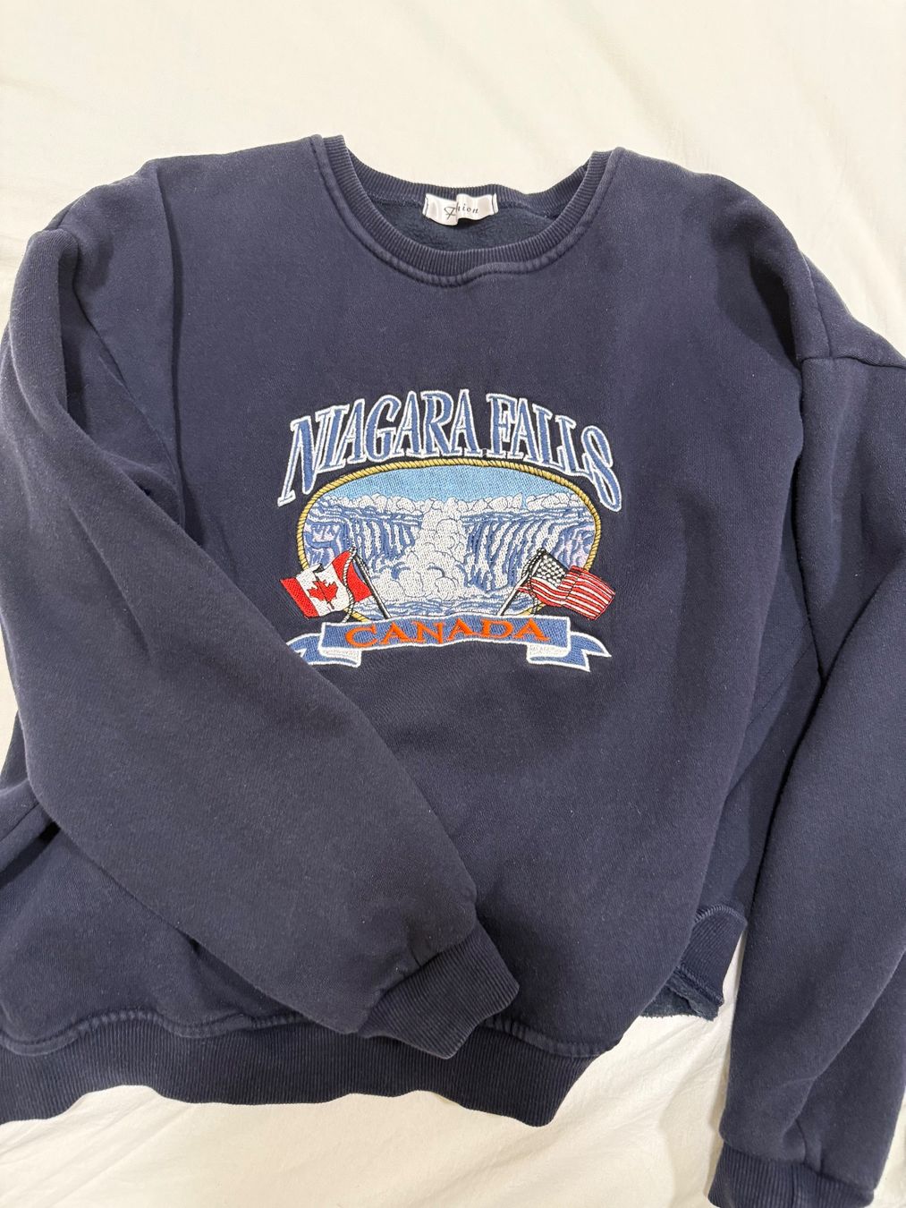 Maglioni & Felpe: navy boyfriend hoodie – Usato da Zürich venduto da dam_t7hk 1
