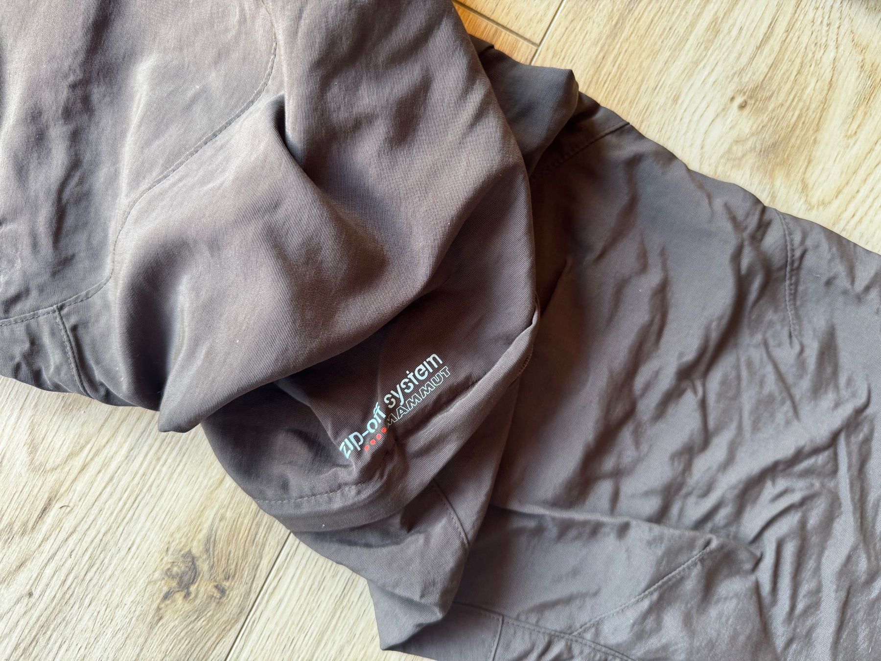 Mammut Pantaloni: Mammut pantalon transformable en short – Usato da Ovronnaz venduto da Etagne68 2