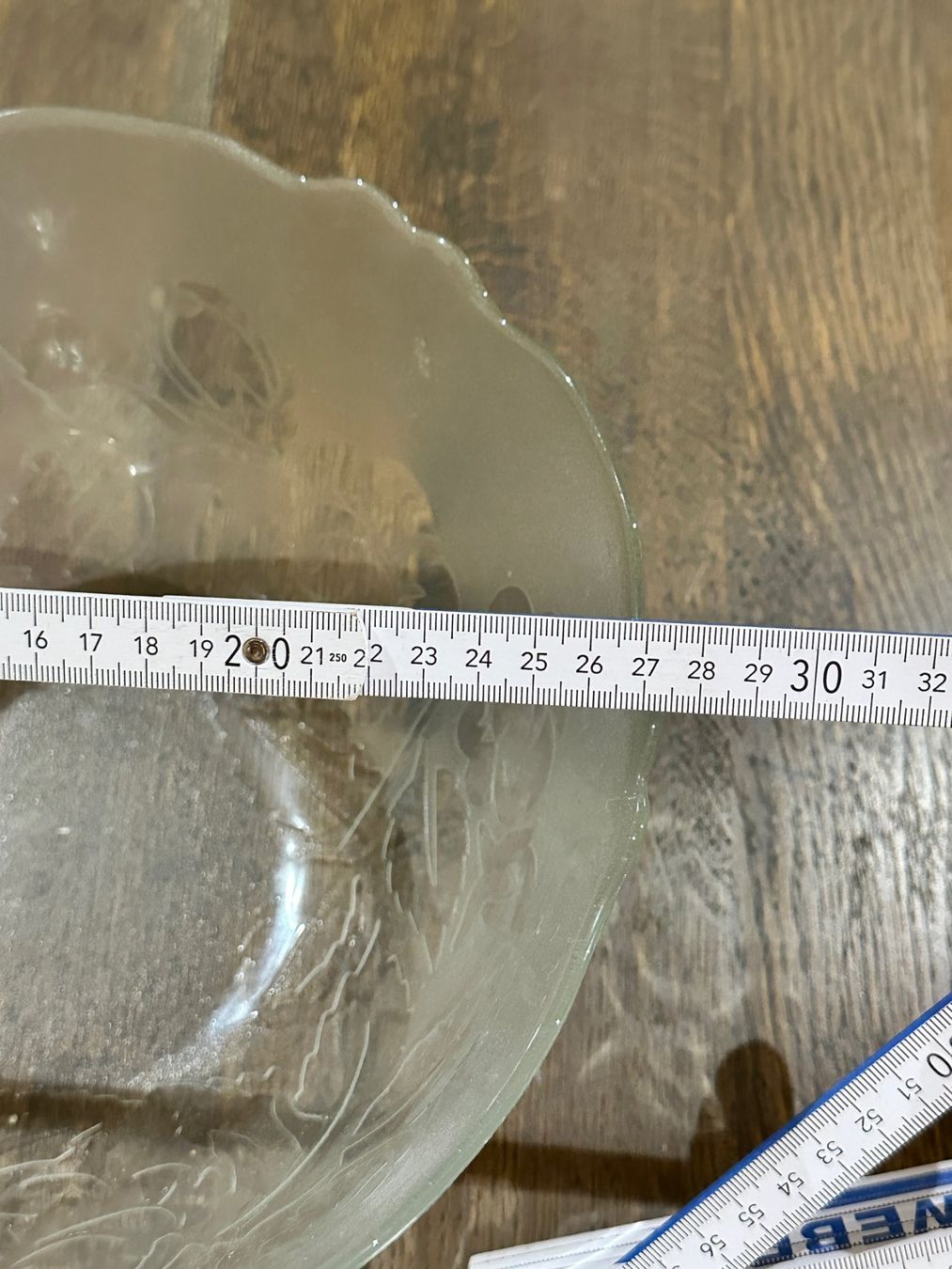 Schalen: Glasschale mit Rosenmuster, Durchmesser ca. 30 cm – Gebraucht aus Auw von beretta1966 2