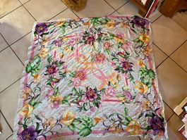 Grand foulard coloré Guess fleurs carré tbe