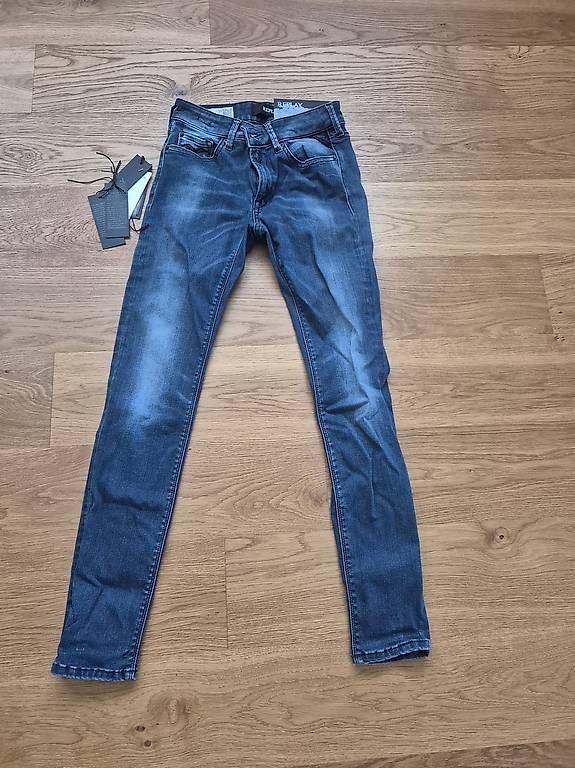 Replay Jeans: Neue Replay Jeans. – Nuovo (secondo la descrizione) da Feusisberg venduto da cts_55rn
