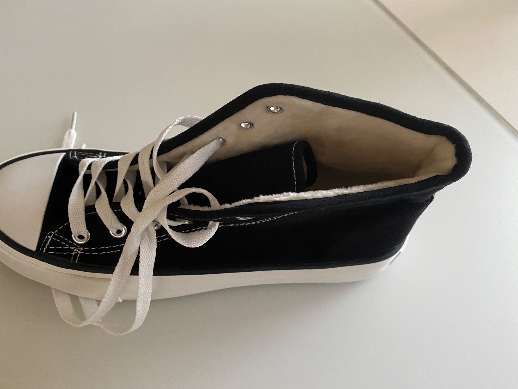 Scarpe da donna: Skaterschuhe mit warmem Plüschfutter Gr. 40 – Nuovo (secondo la descrizione) da Hochdorf venduto da Katja014 2