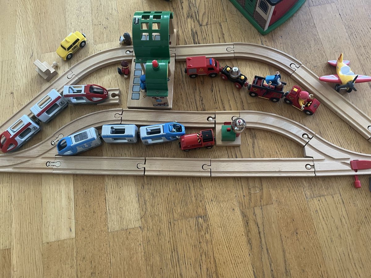 Brio Spielzeuge: Grosse Brio Bahn – Gebraucht aus Pfäffikon SZ von Marroni22 1