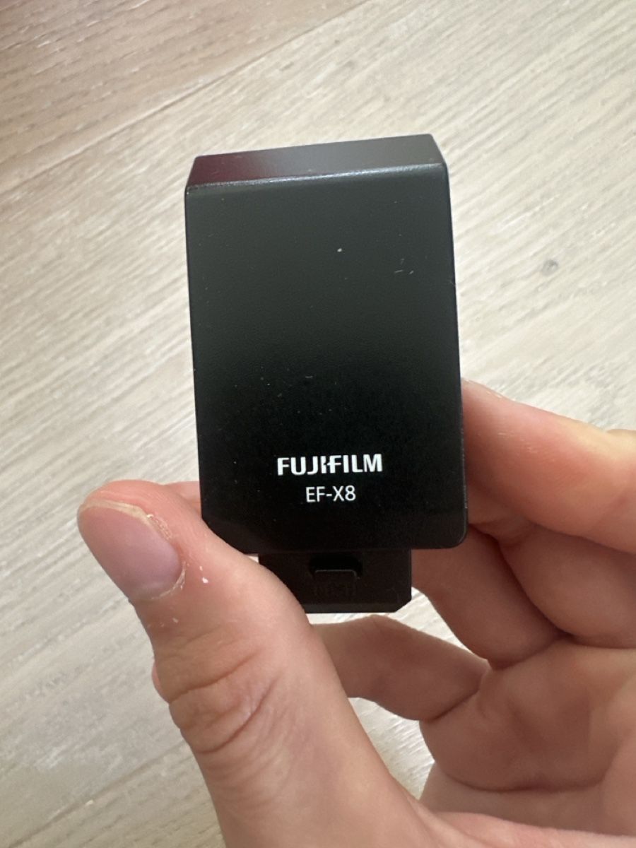 Fujifilm Flash: Fujifilm EF-X8 Blitzgeraet neuwertig – Nuovo (secondo la descrizione) da Fribourg venduto da wat_2cff 2