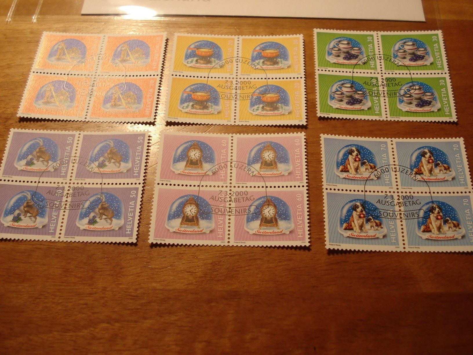 Tutti i francobolli: Satz Dauermarken "Schneekugeln", 2000. FDC + 4erblocks ET-o – Usato da Niederwil AG venduto da morostahu